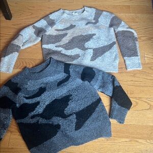 Moth Black and Gray and brown and cream camouflage Anthropologie Sweaters s/m